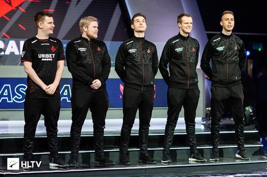 华晨宇等明星热衷电竞 投资降温下的未来吸金潜力