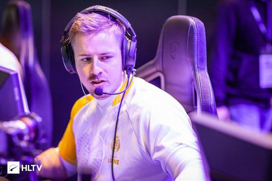 T1战队在英雄联盟S15赛季中展现强大实力