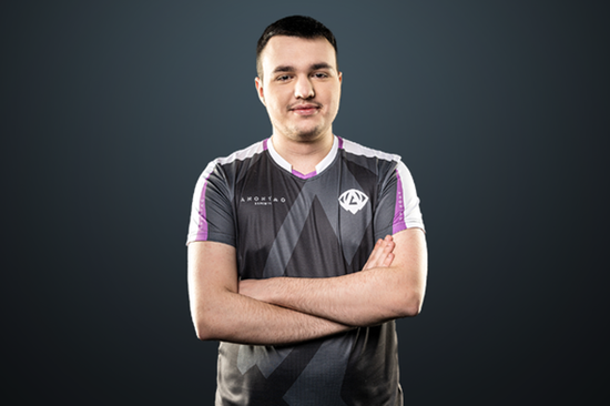 中国战队AG.AL勇夺英雄联盟世界杯亚军